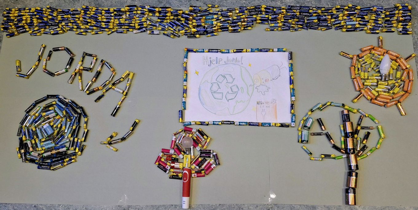 bilde laget av brukte batterier