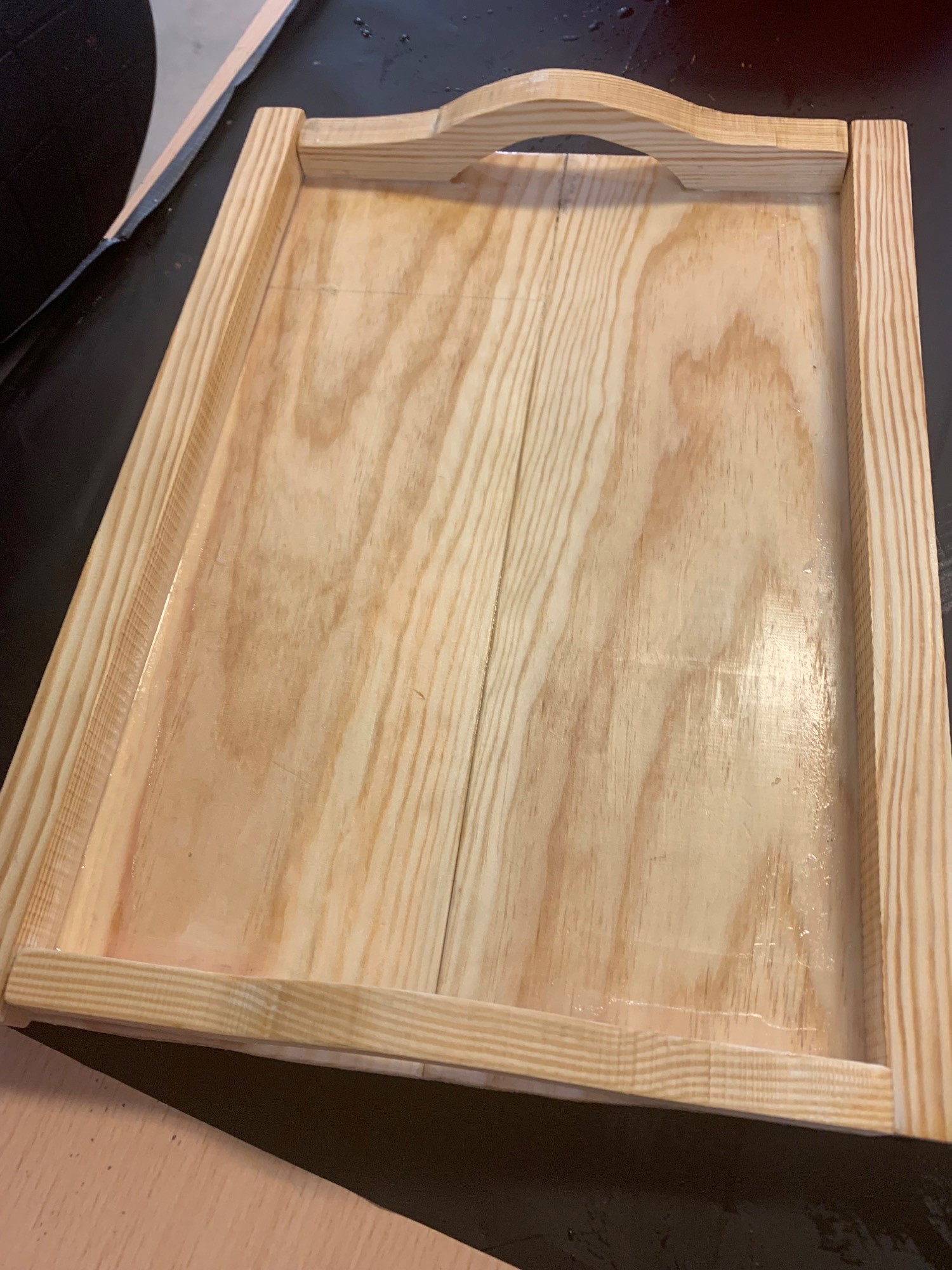 elevarbeid serveringsbrett